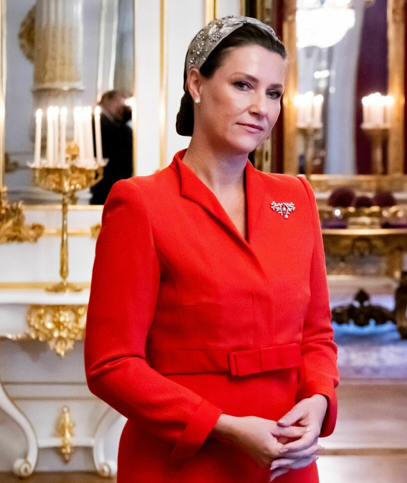 Prinsessan Märtha Louise. Prinsessan Märtha Louise klädd i rött