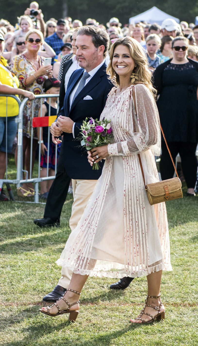 Madeleine satsar ofta på en lite romantisk stil.