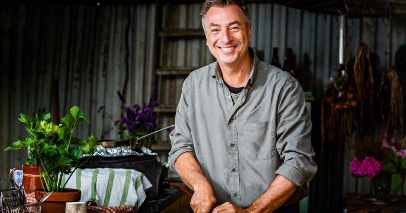 Tareq Taylor och de andra profilerna i <span class=" italic" data-lab-italic_desktop="italic">Trädgårdstider</span> träffas inte utanför inspelningarna. Tareq Taylor