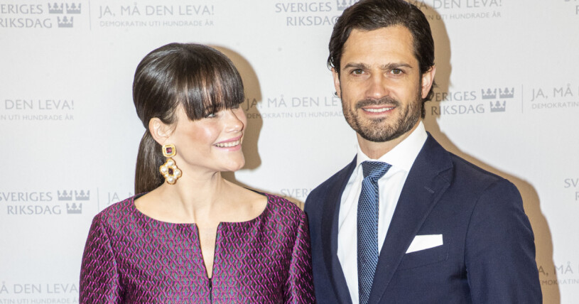 Sofia rockade raklugg senast vi såg henne! Prinsessan Sofia och prins Carl Philip Riksdagen uppmärksammar att det är hundra år sedan de första kvinnorna tog plats i riksdagen med föreställningen ”Fira demokratin – 100 år” i Annexet 2022