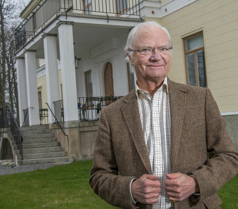 Kungen på Stenhammar, den plats där han kan vara sig själv. Kungen framför Stenhammars slott 2021