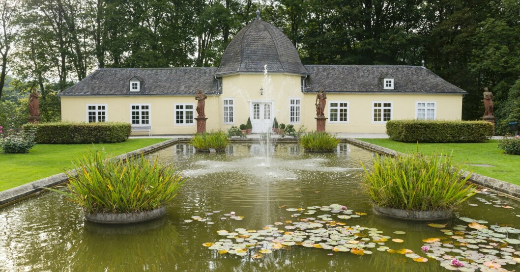 Platsen för den borgerliga vigselceremonin. Lusthuset på slottet Berleburg