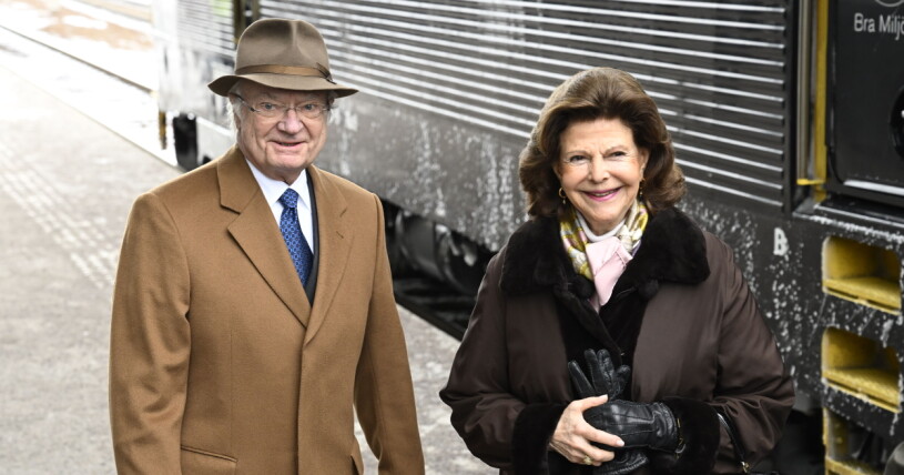 Kung Carl Gustaf och drottning Silvia på plats i Västerås