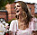 Prinsessan Madeleine skrattar under sommarkalaset för Min Stora Dag