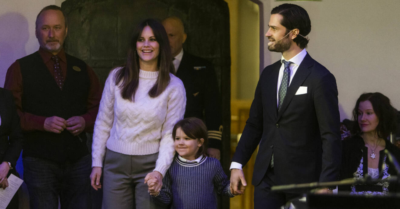 Prins Carl Philip och prinsessan Sofia med prins Alexander närvarar vid till den traditionella högtidsfesten i Mora kyrka inför Vasaloppet.
