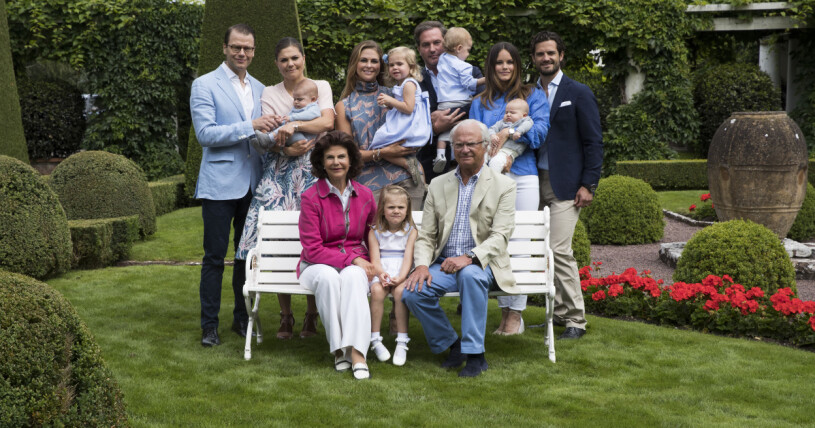 Kungafamiljen möts av hårda ord i den nya debattartikeln. Foto: Kungafamiljen