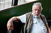 Leif GW Persson påstår sig ha blivit erbjuden att köpa vaccin mot covid-19. Leif GW Persson