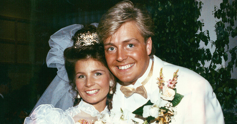 1990 gifte sig Carola Häggkvist och Runar Sögaard. Fem år senare lämnade de Livets ord. Carola Häggkvists och Runar Sögaards bröllop