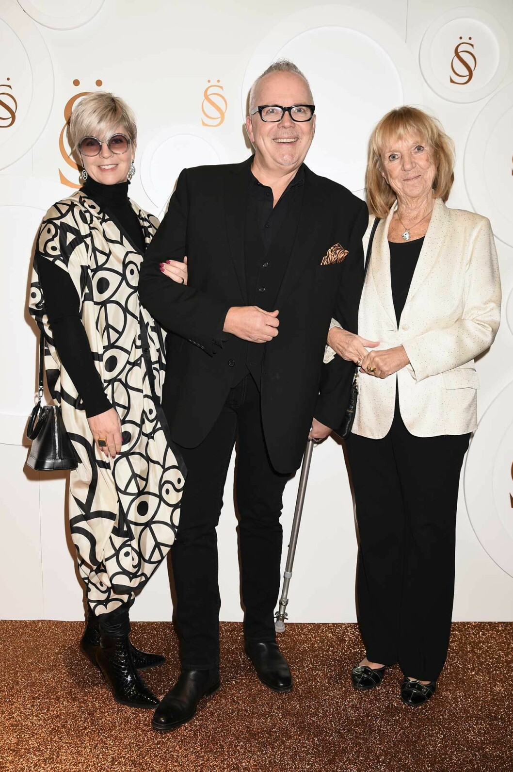 Tommy Körbergs hustru Anne-Charlotte Körberg minglade med Markku Saarinen och Vicky von der Lancken. Tommy Körbergs hustru Anne-Charlotte Körberg minglade med Markku Saarinen och Vicky von der Lancken.