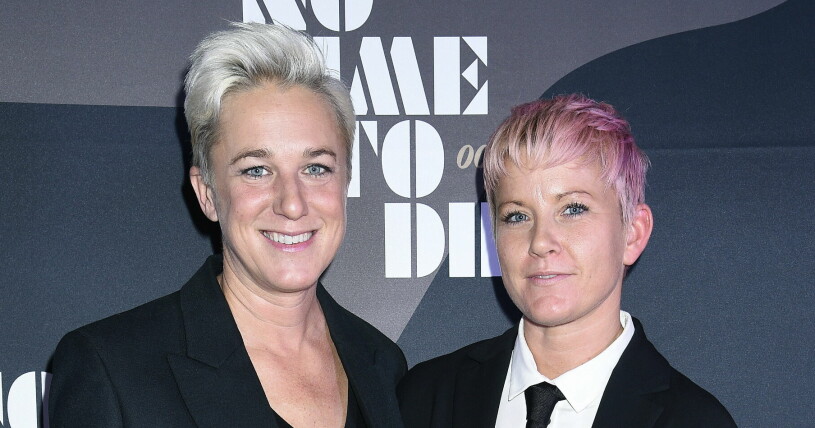 Kajsa Bergqvist och Josefin Holmqvist på premiären av nya James Bond-filmen "No Time to Die" på biograf Rigoletto. Kajsa Bergqvist och Josefin Holmqvist på premiären av James Bond