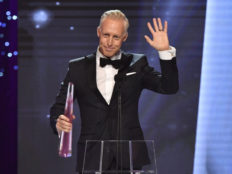 André har vunnit flera priser! André Pops för priset för årets Sport -TV profil vid Kristallengala på Stockholmsmässan under fredagen.