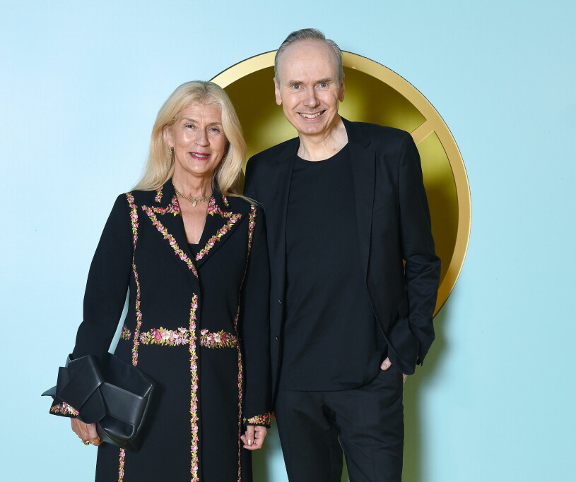 Årets Nobeldesigner! Pär Engsheden tillsammans med kronprinsessan Victorias kammarjungfru och stylist Tina Törnqvist. Pär Engsheden med kronprinsessan Victorias kammarjungfru och stylist Tina Törnqvist.
