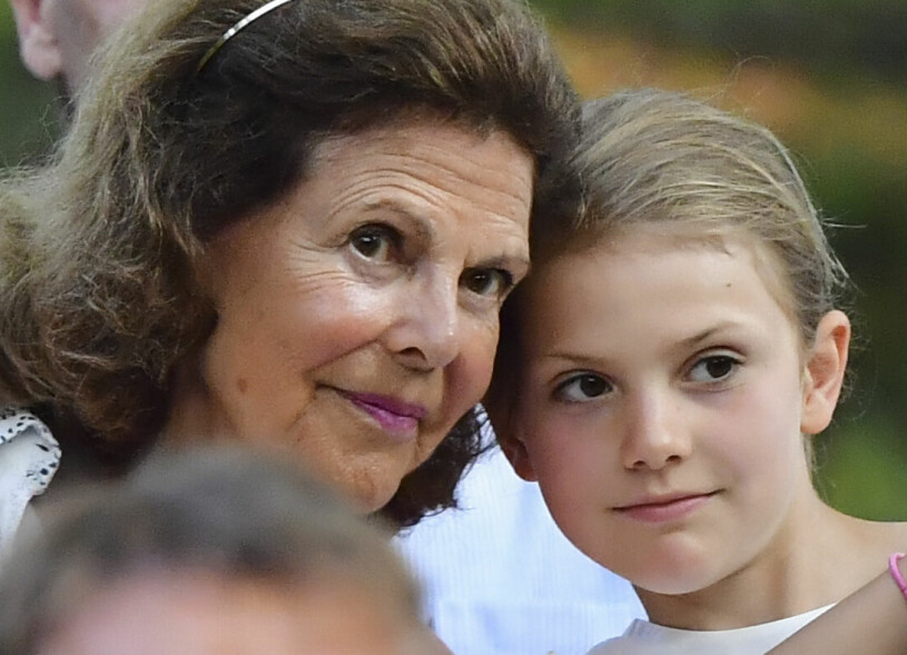 Prinsessan Estelle med mormor Silvia. Drottning Silvia Prinsessan Estelle