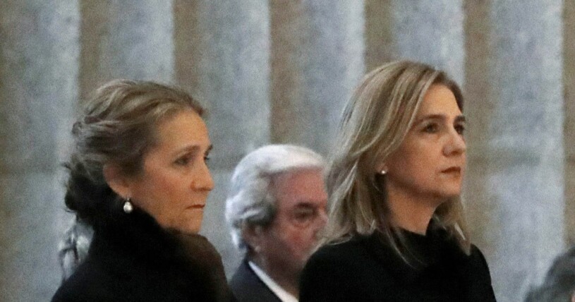 Elena och Cristina har svårt att släppa taget om sin pappa. Prinsessorna Elena och Cristina