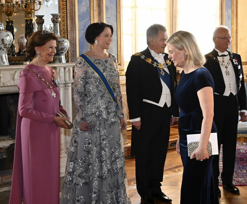 Statsministern flyttar in. Om det sedan blir Magdalena Andersson eller någon annan återstår att se. Statsminister Magdalena Andersson på kungamiddag 2022