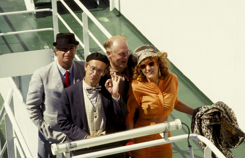 Ulf Brunnberg, Gösta Ekman, Björn Gustafson och Birgitta Andersson 1986. Ulf Brunnberg och Björn Gustafson och Birgitta Andersson i Jönssonligan film 1986