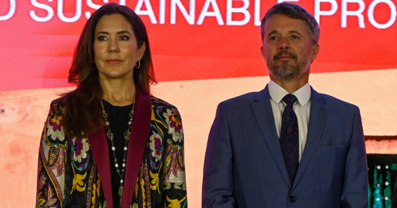 Kronprinsessan Mary, och kronprins Frederik befinner sig i Indien, långt ifrån drottning Margrethe. Kronprinsessan Mary, och kronprins Frederik befinner sig i Indien, långt ifrån drottning Margrethe