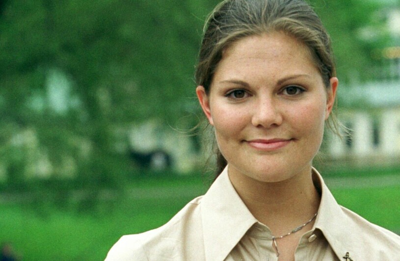 24 år och nykär i Daniel. Kronprinsessan Victoria 2002 Uppsala Pressträff