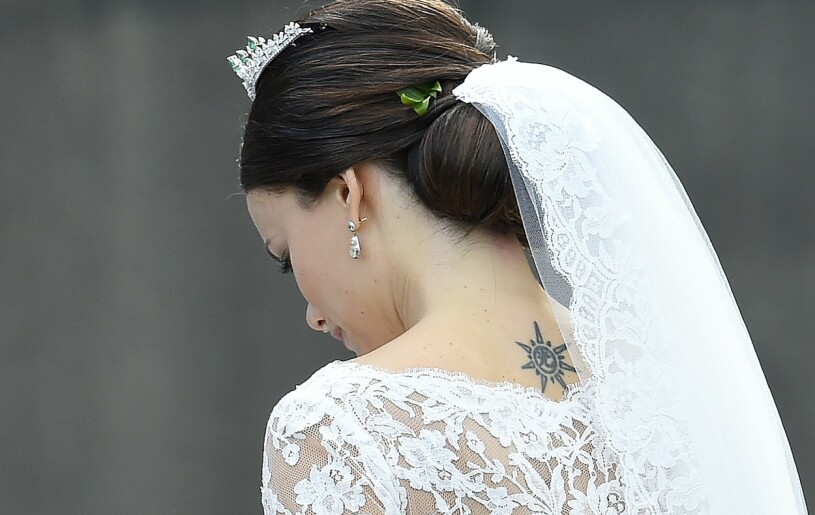 Sofia som kunglig brud 2015. Prinsessan Sofia tatuering på bröllopet brud