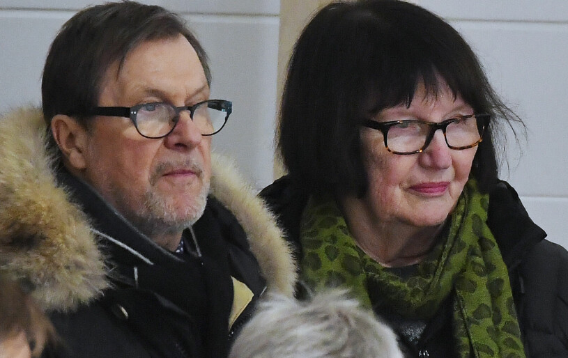 Kronprinsessan reser ensam – återstår att se om Ewa och Olle Westling får kungligt besök lagom till helgen.