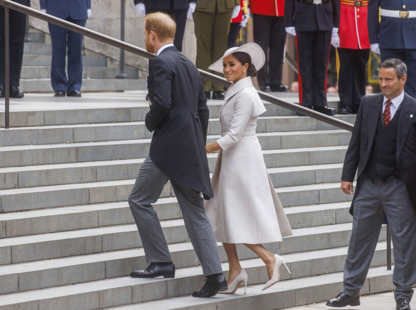 Harry och Meghan möttes av blandade reaktioner från folket.