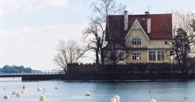 Björn och Lena Ulvaeus har bott i villan sedan 1990. Björn Ulvaeus villa