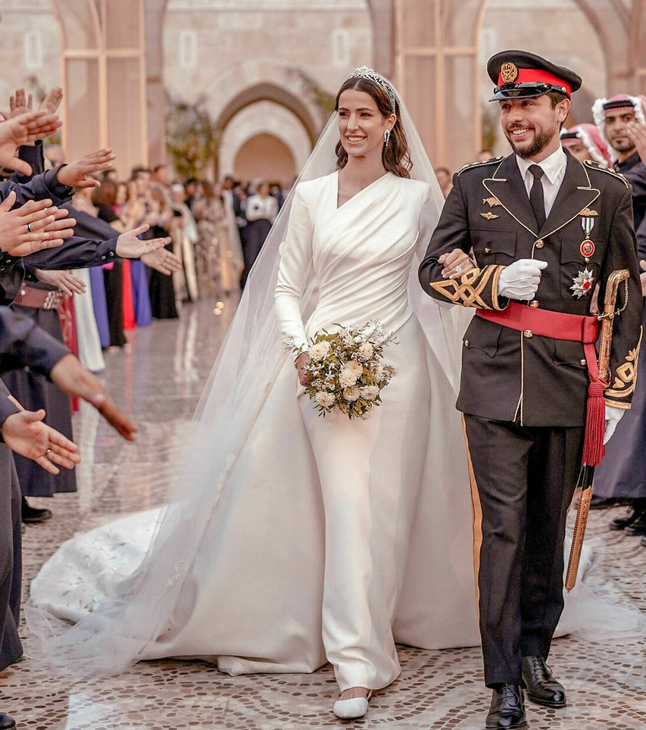 Kronprins Hussein och prinsessan Rajwa vid bröllopet i Amman 2023