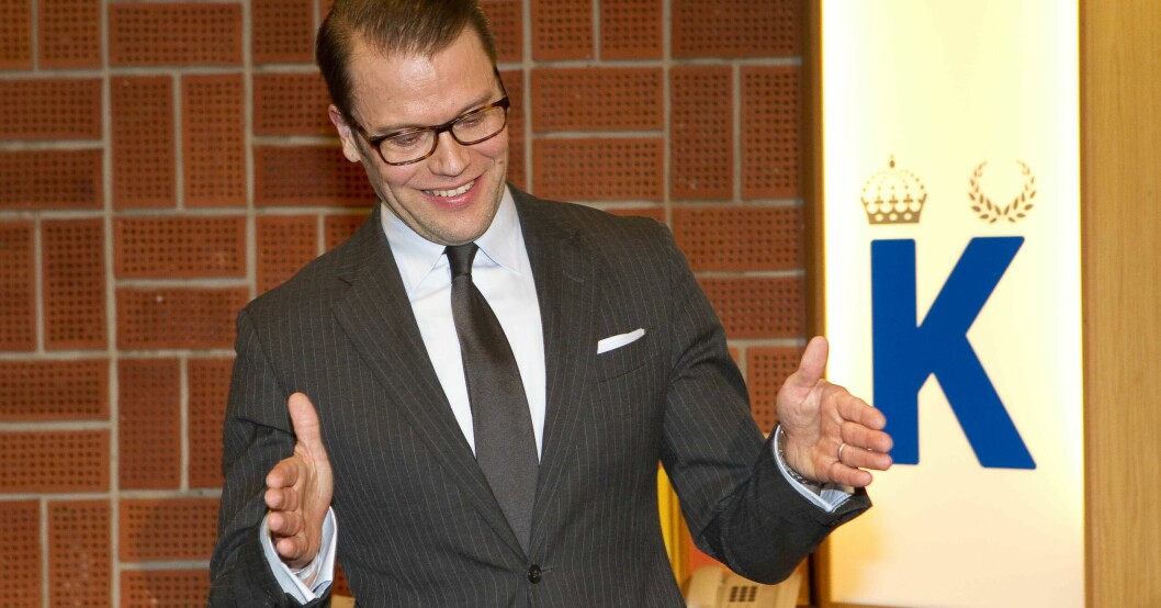 Felix Herngren hyllade prins Daniels offentligt efter pressträffen där han berättade om prinsessan Estelles födelse. Prins Daniel Estelle föds