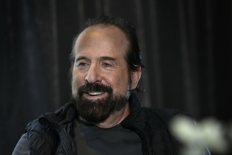 I år ser vi Peter Stormare som Kapten Kaboom!