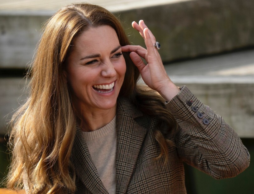 Typiskt brittisk i snygg skräddad tweed! Hertiginnan Kate Catherine Middleton Tweed