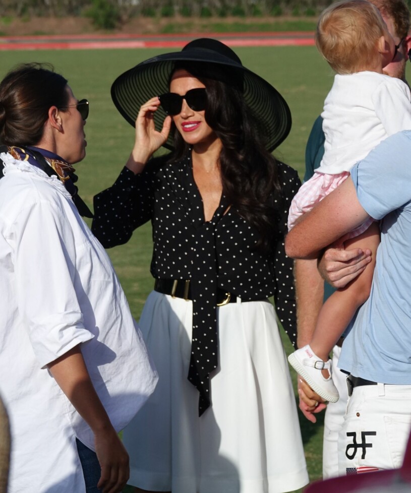 Hertiginnan Meghan, här fotograferad under en hästpolomatch i Kalifornien i förra veckan. Meghan Markle på hästpolo 2022