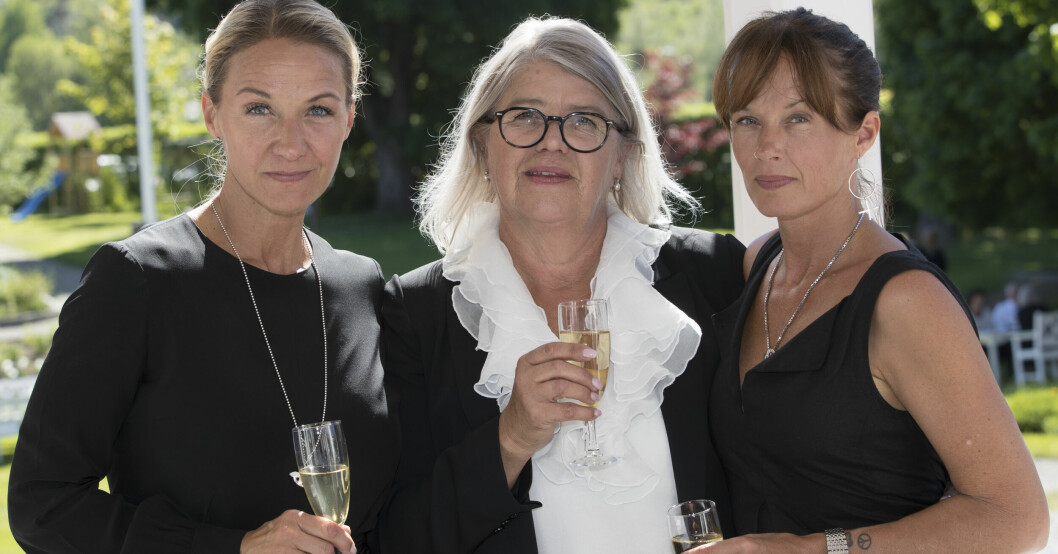 Kristin Kaspersen, Monica Svensson och Malin Berghagen på Lill-Babs begravning i Järvsö 2018.