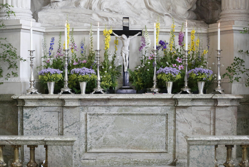 Altaret i kungafamiljens kyrka. Slottskyrkan på Kungliga slottet