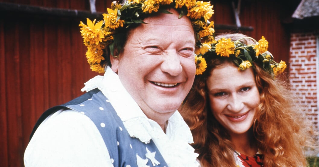 1971.BROSTER BROSTER Julkalender av Göran Tunström och Tore Palm i regi av Lars Lennart Forsberg Sänt första gången 1971-11-28 Adventskalender Maskroskransar Leende persons: CARL-GUSTAF LINDSTEDT;CLAIRE WIKHOLM sites: SVERIGE