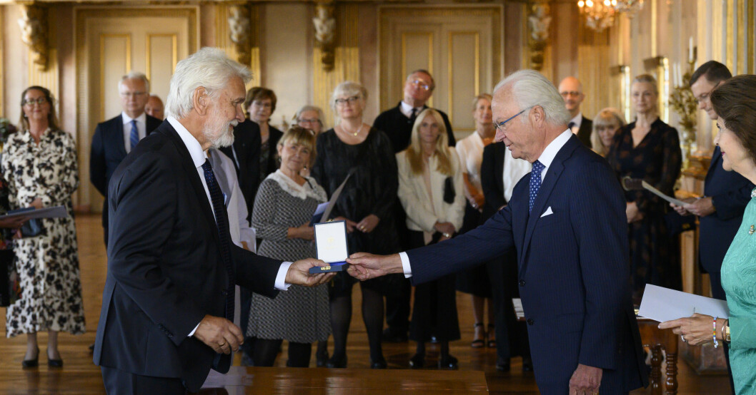 Två kungar på en och samma bild! Hasse Andersson och kungen