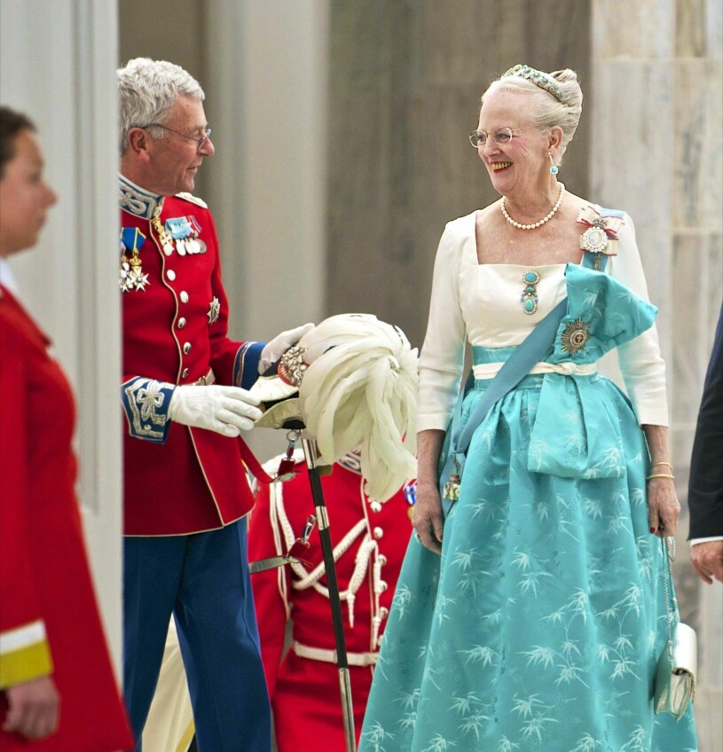 Drottning Margrethe klädd till galafest