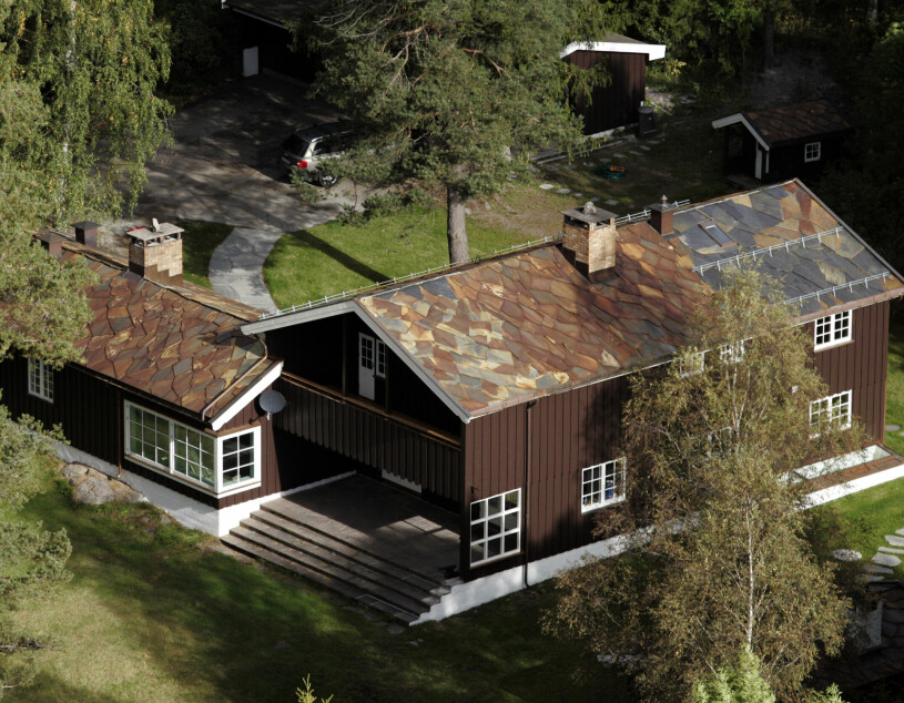 Prinsessan Märtha Louise och Ari Behn köpte huset 2002, och Märtha Louise behöll det efter skilsmässan. Prinsessan Märtha Louises hus i Lommedalen