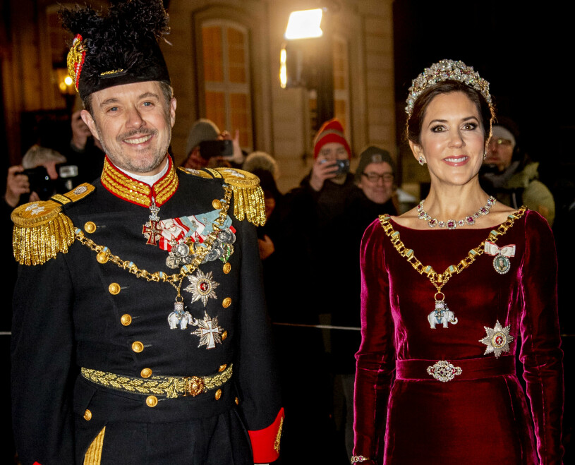 Kronprins Frederik med kvinnan i sitt liv. Kronprins Frederik Kronprinsessan Mary Gala Tiara