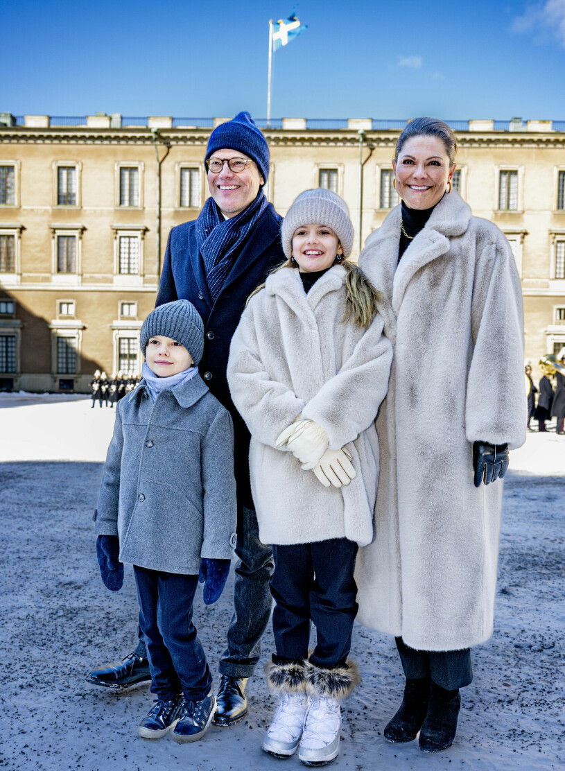 Kronprinsessfamiljen på kronprinsessan Victorias namnsdag 2023
