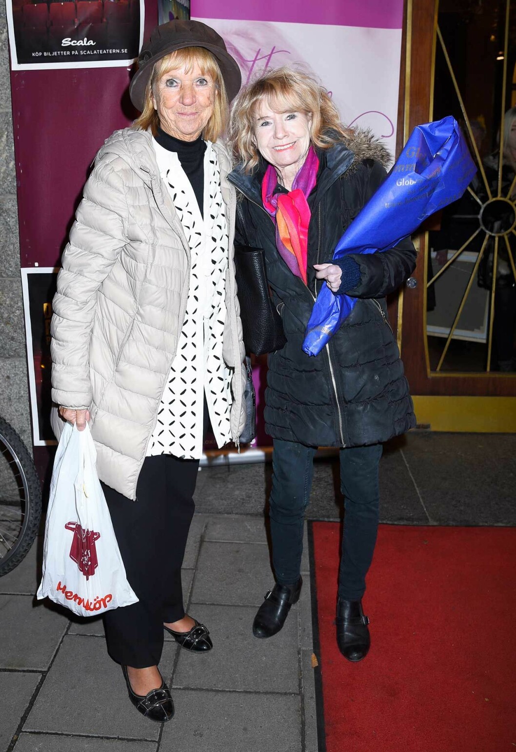 Vicky von der Lancken och Lis Nilheim ville givetvis gratulera Christina på hennes bokdag! Vicky von der Lancken och Lis Nilheim ville givetvis gratulera Christina på hennes bokdag!