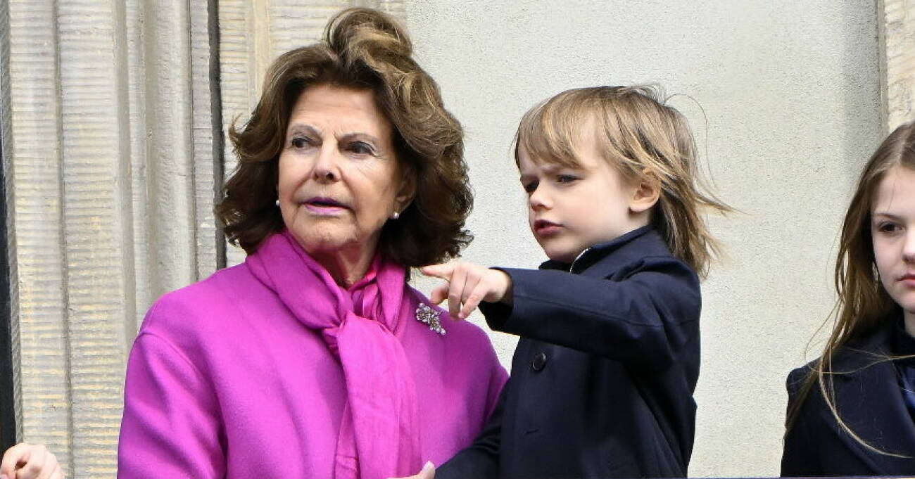 Prins Gabriel pekar ut något för farmor drottning Silvia
