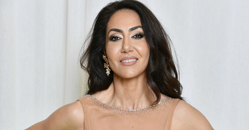 Mouna Esmaeilzadeh säger att hon har allt att förlora på att ställa upp i <span class=" italic" data-lab-italic_desktop="italic">Let's dance</span>.