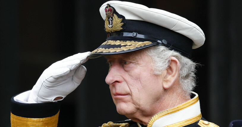 Kung Charles spillde bläck över hela sig och drog igång en ramsa svordomar. Kung Charles