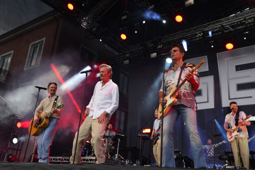GES hade en storslagen avskedsturné under hösten. GES (Thomas Orup Eriksson, Anders Glenmark och Niklas Strömstedt på scenen under Törebodafestivalen.)