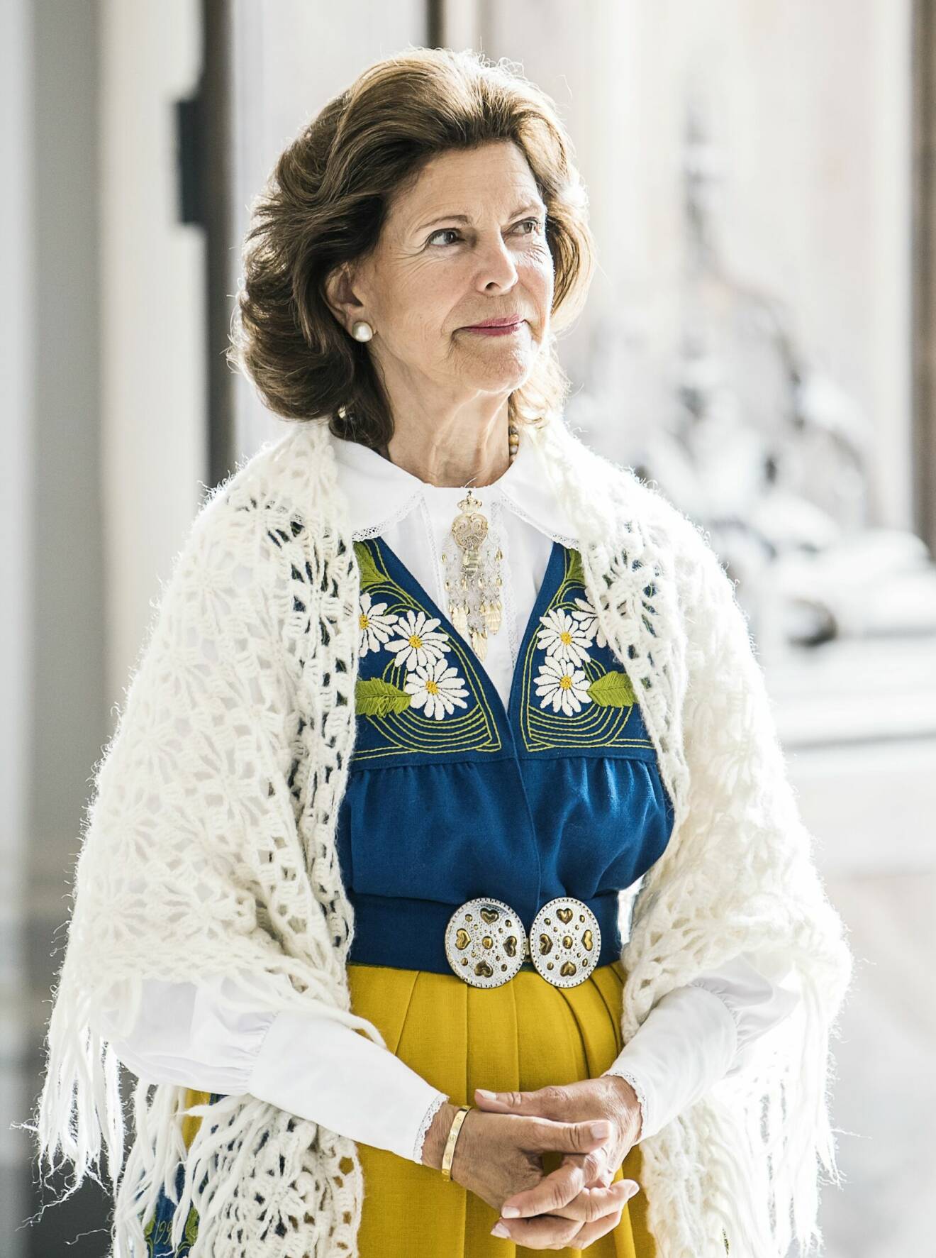 Drottning Silvia i Sverigedräkten