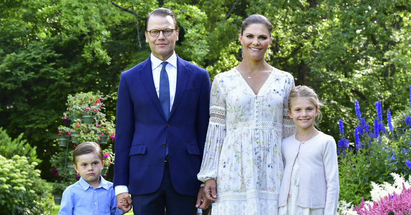 Vanligtvis deltar hela familjen när det ska firas i kungafamiljen! prins daniel prins oscar prinsessan estelle kronprinsessan victoria