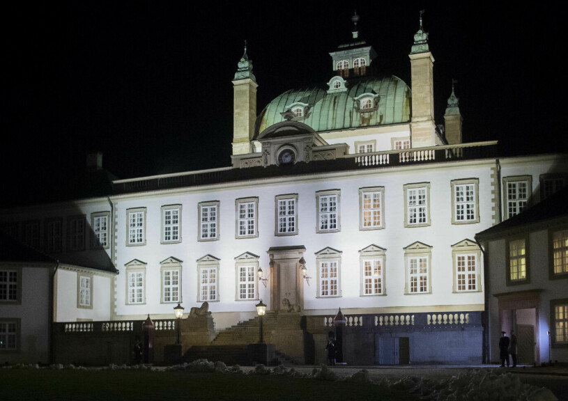 Fredensborg norr om Köpenhamn: Här blir det snart festbankett igen. Fredensborgs slott Fredensborg Slot