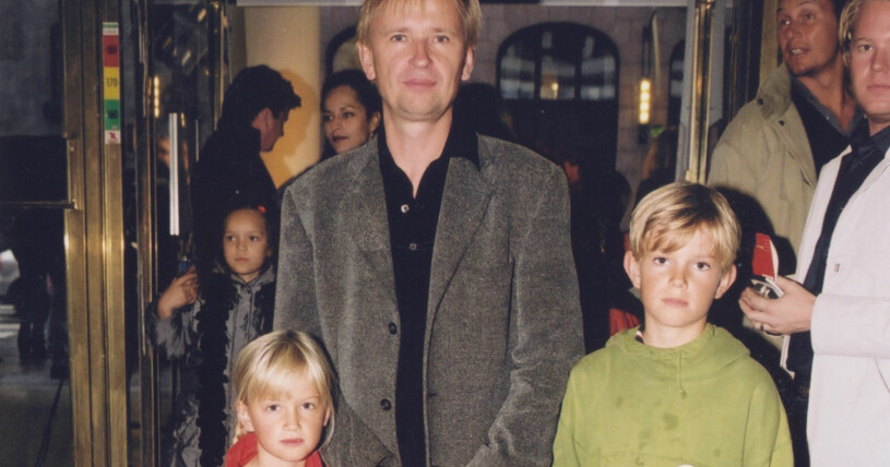 Johan Ulveson på premiär med barnen Klara och Max när det begav sig, 2001. Johan Ulveson med barnen Klara och Max