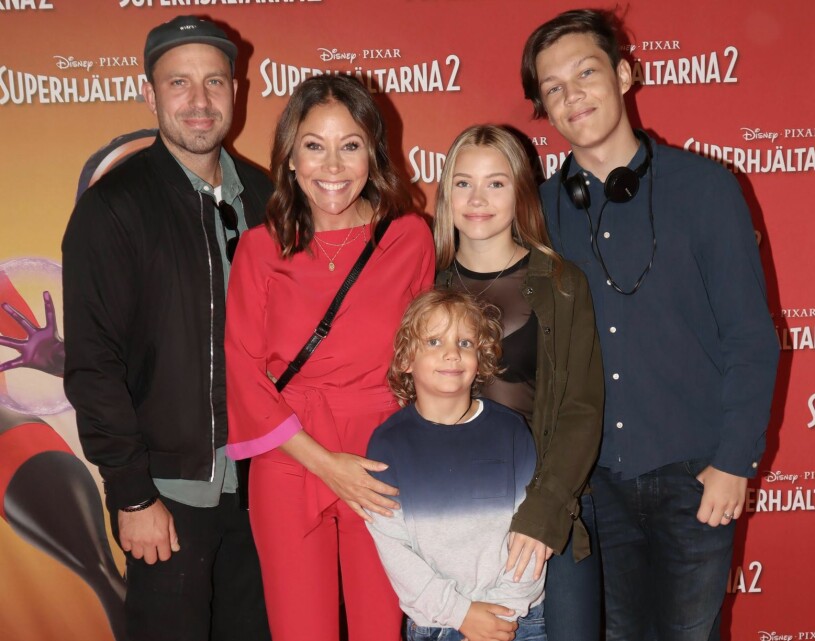 Tilde och Thomas Eby med barnen Naemi, Zion och minstingen Ilyah.