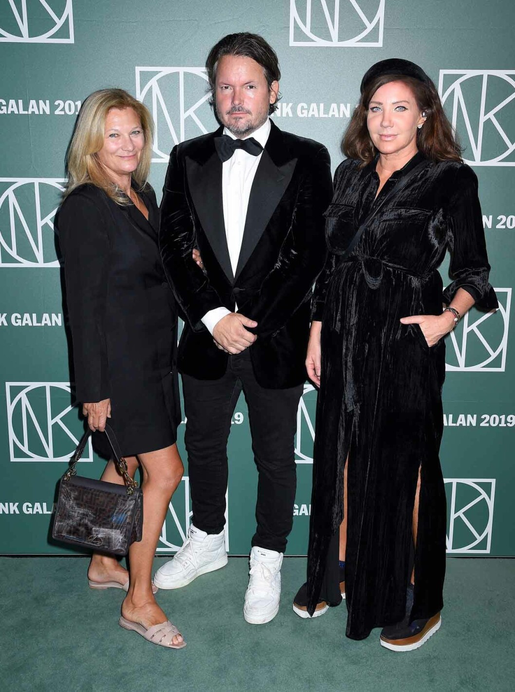 Kristoffer Ahlbom med modellmamman Mika Kjellberg och Camilla Olsson, på besök från New York.